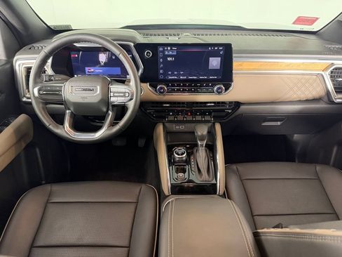 Used 2024 GMC Canyon Denali AWD/4WD image 15