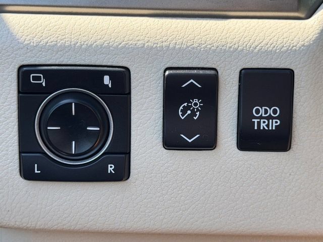 Used 2014 Lexus GX 460 Luxury AWD/4WD image 26