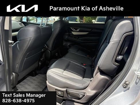 Used 2022 Subaru Ascent Limited AWD/4WD image 21