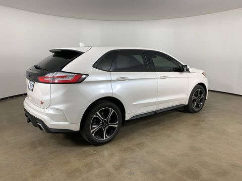 Used 2019 Ford Edge ST w/ Convenience Package image 8