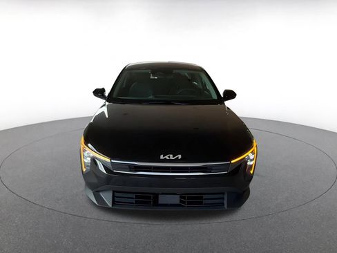 Used 2025 Kia K4 LXS FWD image 4