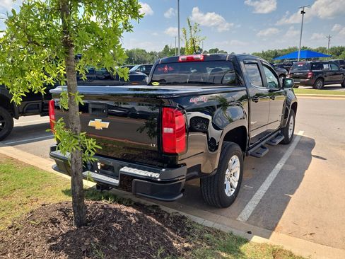 Used 2019 Chevrolet Colorado LT w/ Safety Package AWD/4WD image 3