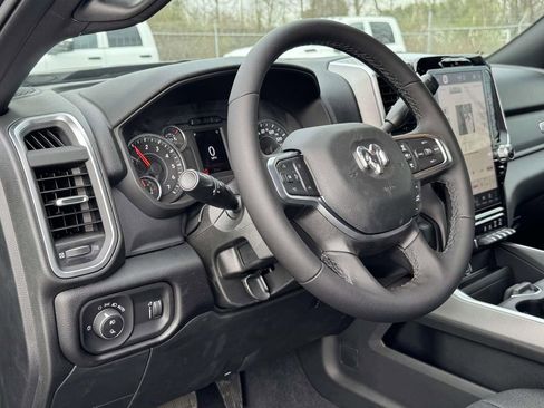 New 2026 RAM 2500 Big Horn AWD/4WD image 3