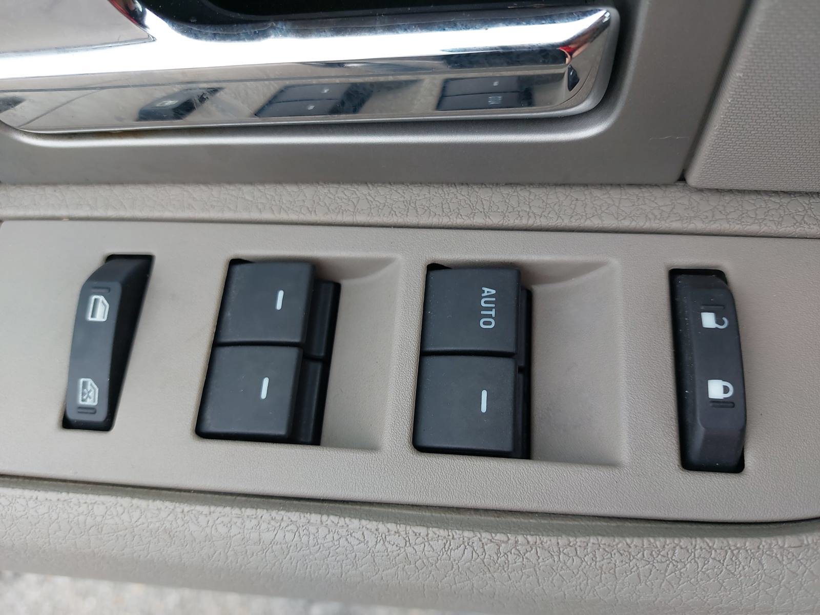 Used 2010 Ford F150 XLT AWD/4WD image 25