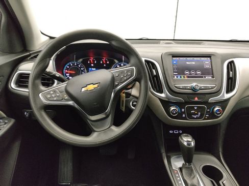 Used 2020 Chevrolet Equinox LT image 22