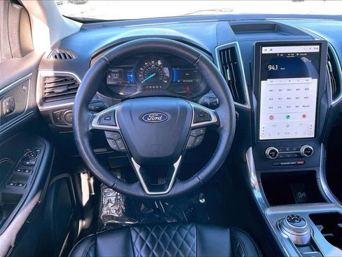 Used 2023 Ford Edge Titanium image 16