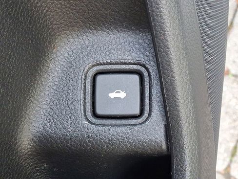 Used 2022 Honda Accord Touring image 30