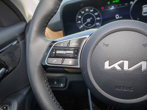 Used 2024 Kia Seltos EX image 24