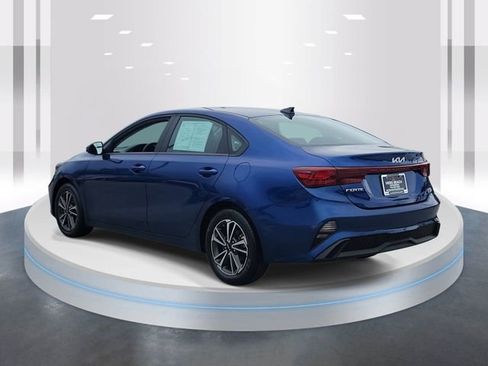 Used 2024 Kia Forte LXS w/ LXS Technology Package FWD image 4