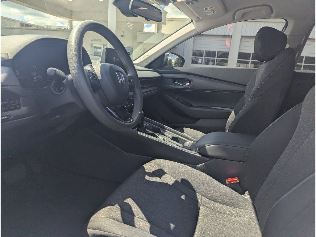 Used 2025 Honda Accord LX image 13