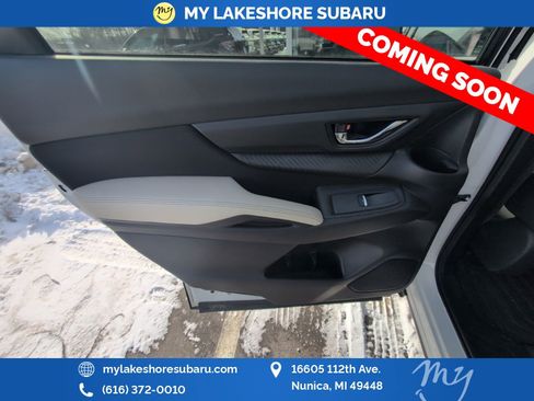 Used 2024 Subaru Ascent Premium w/ Convenience Package image 18