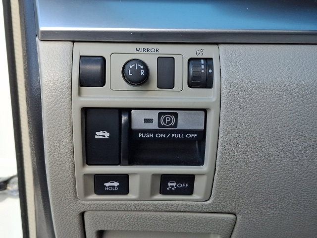 Used 2014 Subaru Legacy 2.5i Premium AWD/4WD image 27