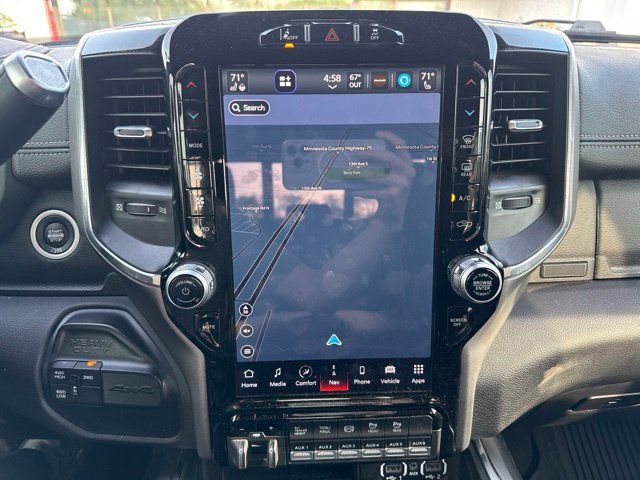 Used 2022 RAM 3500 Laramie AWD/4WD image 21