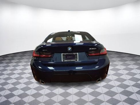 Used 2026 BMW 330i xDrive Sedan w/ M Sport Package image 9