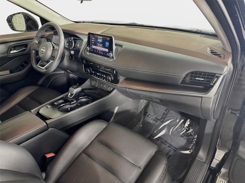 Used 2023 Nissan Rogue SV w/ SV Premium Package FWD image 30