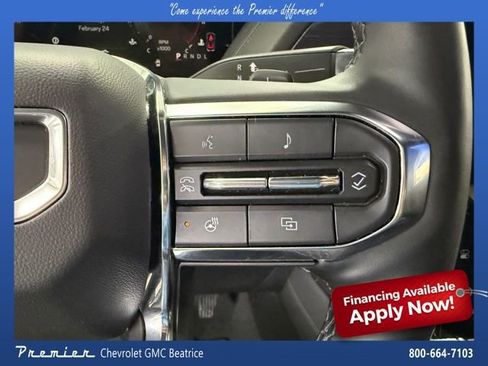 Used 2025 GMC Yukon Denali AWD/4WD image 29