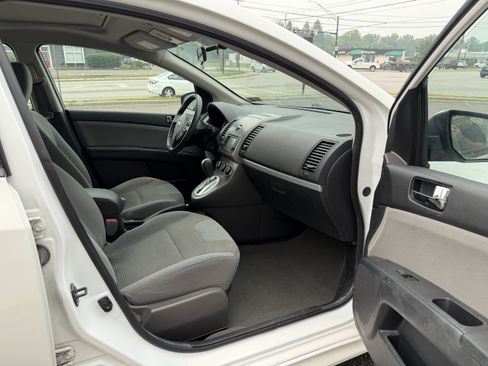 Used 2012 Nissan Sentra 2.0 SR w/ Special Edition Pkg FWD image 10