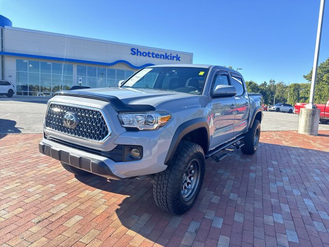 Used 2019 Toyota Tacoma TRD Off-Road AWD/4WD image 32