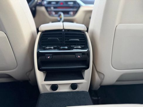 Used 2017 BMW 530i xDrive image 22