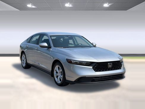 New 2026 Honda Accord LX image 7