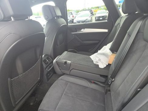 Used 2023 Audi Q5 e Prestige w/ Prestige Package AWD/4WD image 22