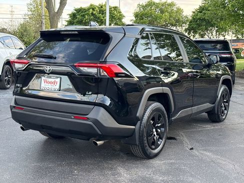 Used 2020 Toyota RAV4 LE w/ All Weather Liner Package AWD/4WD image 10