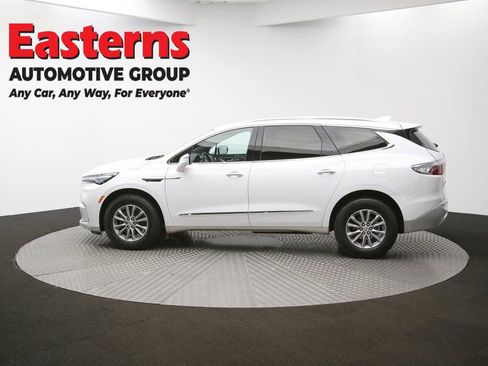 Used 2024 Buick Enclave Premium image 63
