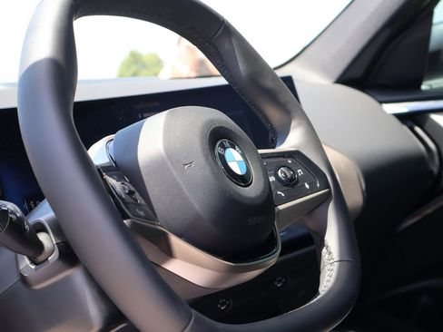 Used 2025 BMW X3 xDrive30i w/ Convenience Package AWD/4WD image 26