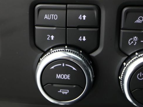 Used 2026 GMC Sierra 2500 AT4X AWD/4WD image 29