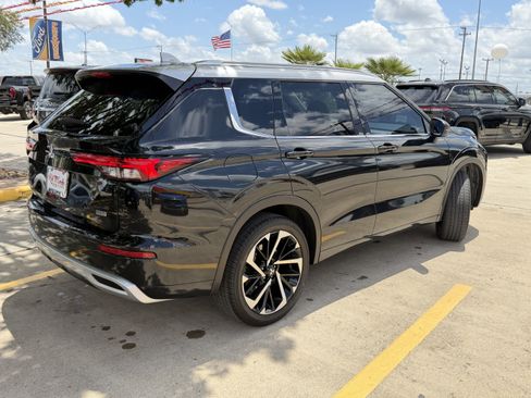 Used 2024 Mitsubishi Outlander SEL Black Edition AWD/4WD image 5