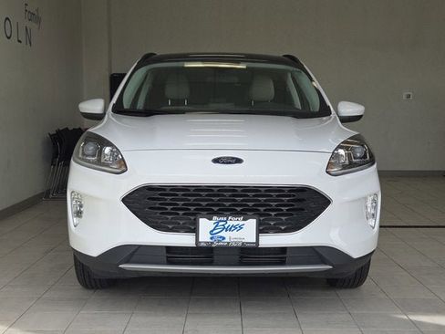 Used 2022 Ford Escape SEL image 2