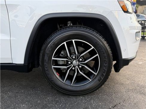 Used 2017 Jeep Grand Cherokee Trailhawk w/ Trailhawk Luxury Group image 60