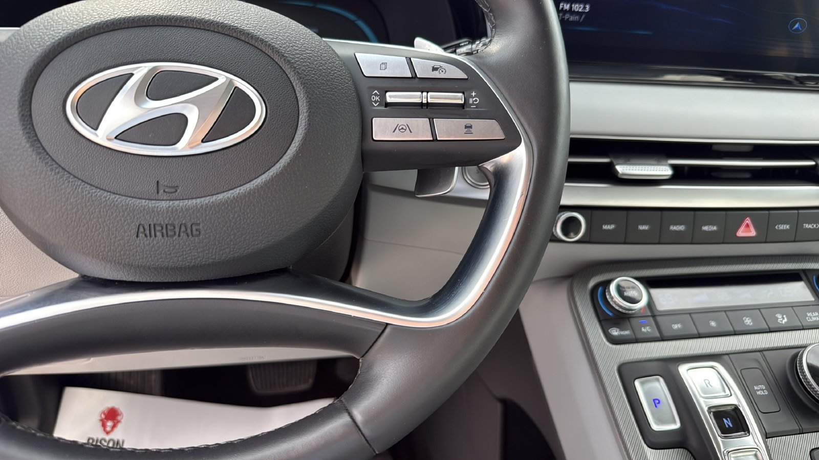 Used 2025 Hyundai Palisade SEL FWD image 15