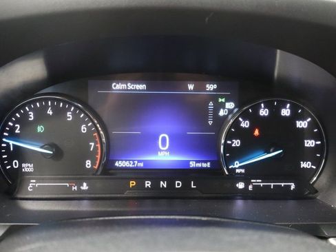 Used 2022 Ford Explorer XLT w/ Equipment Group 202A AWD/4WD image 21
