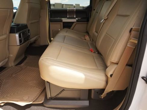 Used 2018 Ford F250 Lariat w/ Lariat Ultimate Package AWD/4WD image 12
