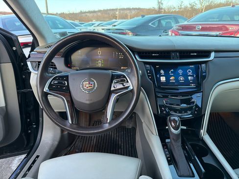 Used 2015 Cadillac XTS Platinum image 24