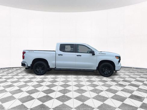 Used 2023 Chevrolet Silverado 1500 Custom w/ Rally Edition AWD/4WD image 7