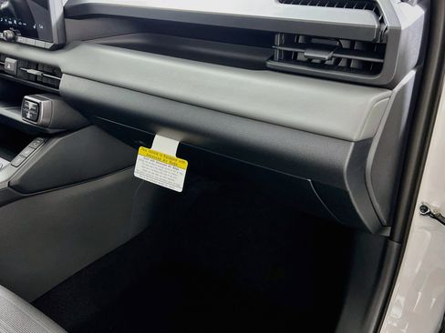 New 2026 Toyota RAV4 SE w/ Weather Package AWD/4WD image 33