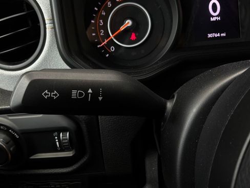Used 2025 Jeep Wrangler Unlimited Sport AWD/4WD image 34