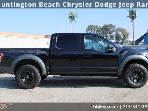 Used 2019 Ford F150 Raptor w/ Equipment Group 802A Luxury image 6
