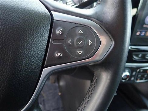Used 2023 Chevrolet Traverse LT AWD/4WD image 16