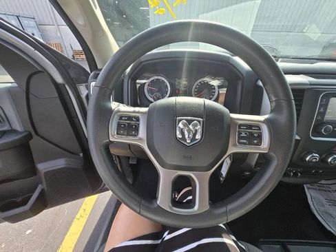 Used 2023 RAM 1500 Classic SLT w/ Protection Group AWD/4WD image 7