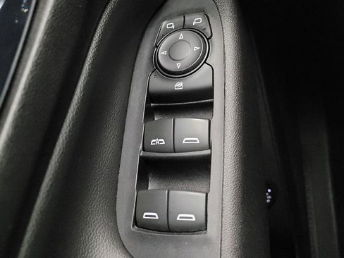 Used 2020 Chevrolet Equinox LT image 27