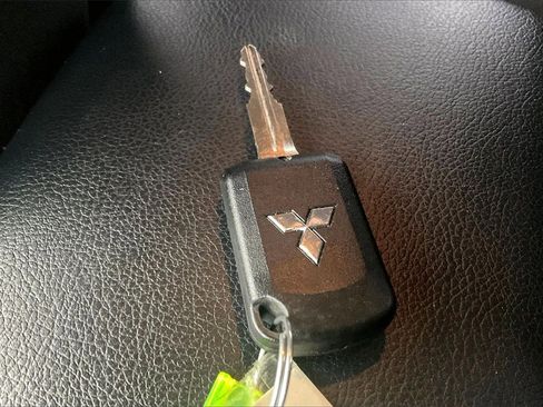 Used 2018 Mitsubishi Eclipse Cross ES image 12