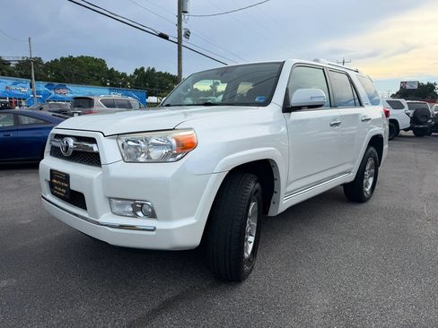 Used 2010 Toyota 4Runner SR5 AWD/4WD image 7
