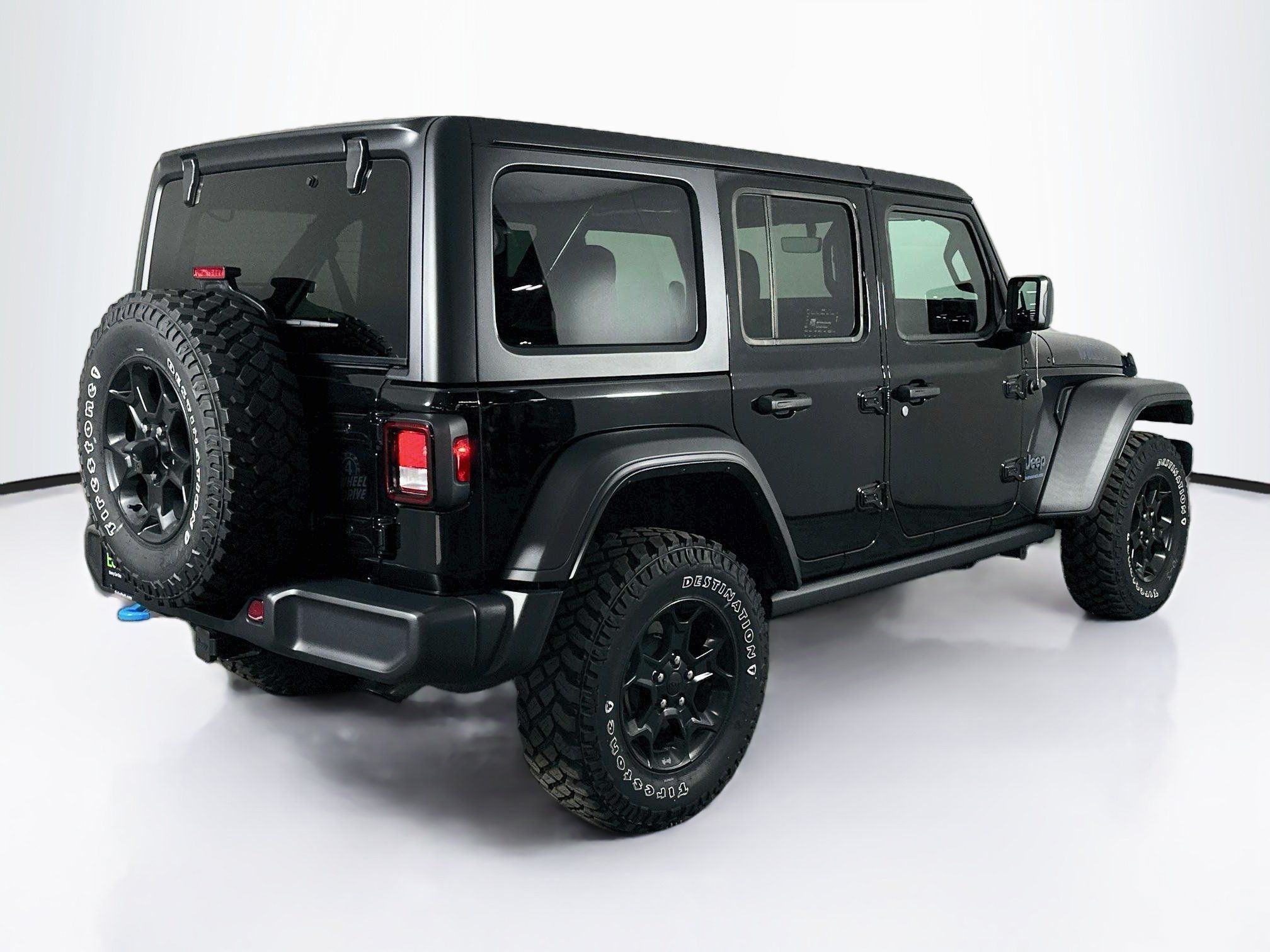 Used 2023 Jeep Wrangler Unlimited w/ Cold Weather Group AWD/4WD image 9
