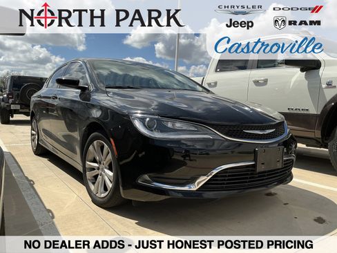 Used 2016 Chrysler 200 Limited w/ Convenience Group image 1