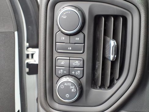 Used 2024 Chevrolet Silverado 2500 Custom w/ Custom Value Package AWD/4WD image 34