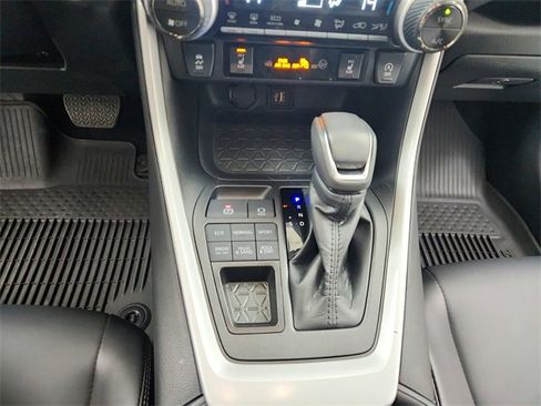 Used 2025 Toyota RAV4 XLE Premium w/ Weather Package image 27