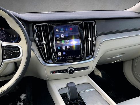 Certified 2023 Volvo S60 B5 Ultimate image 9